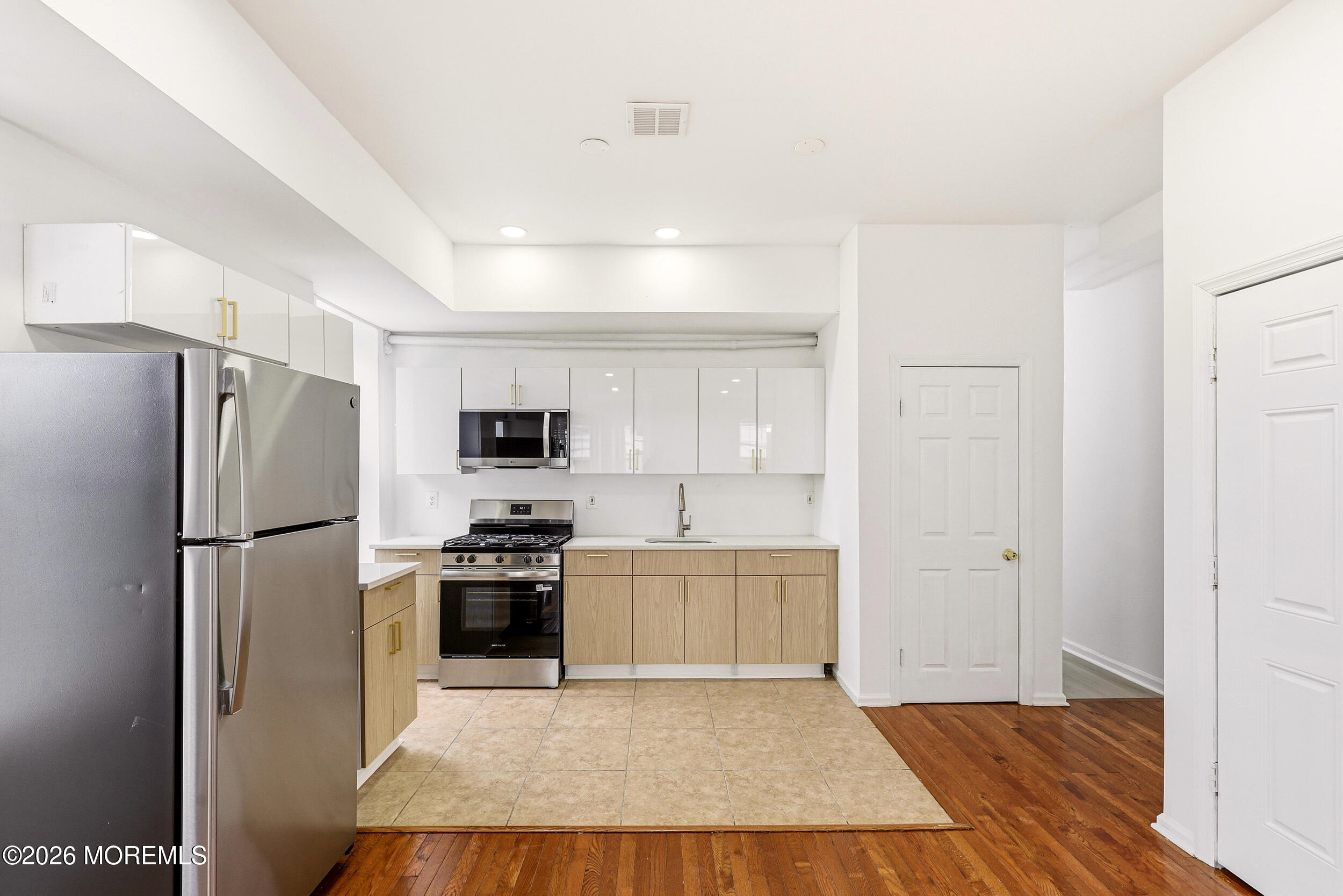 132 Court Street Newark NJ 07103