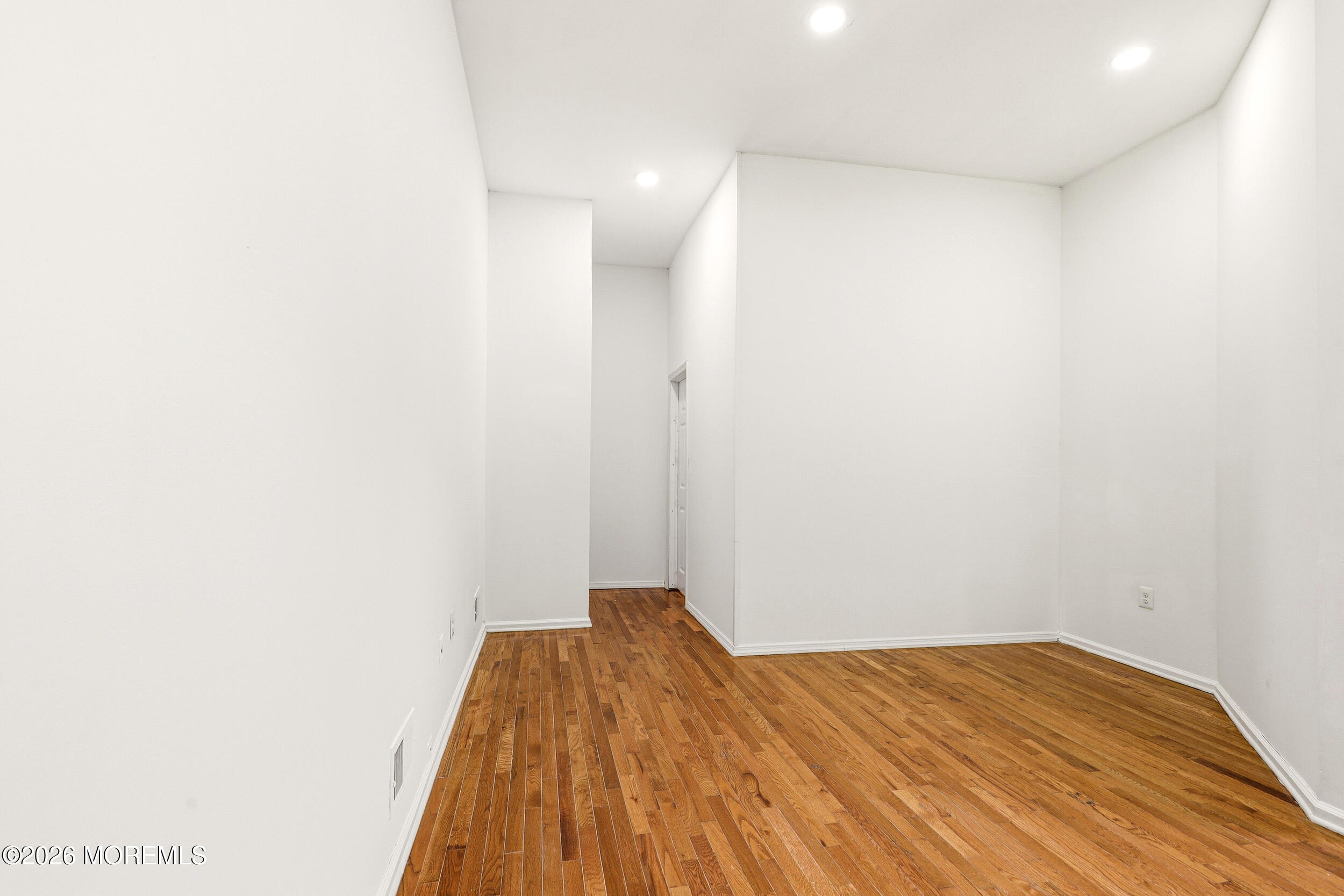 132 Court Street Newark NJ 07103