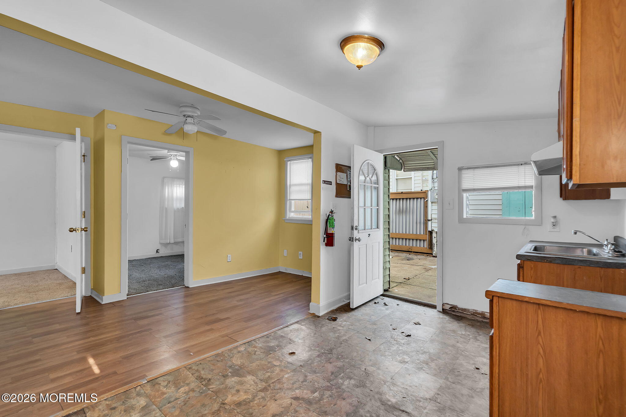 102 E Poplar Avenue Wildwood NJ 08260