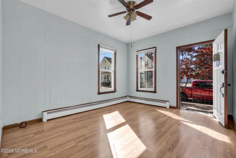 27 Thomas Street South River NJ 08882