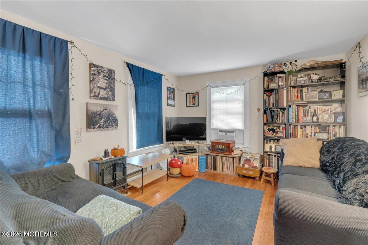 81 Wallace Street Red Bank NJ 07701