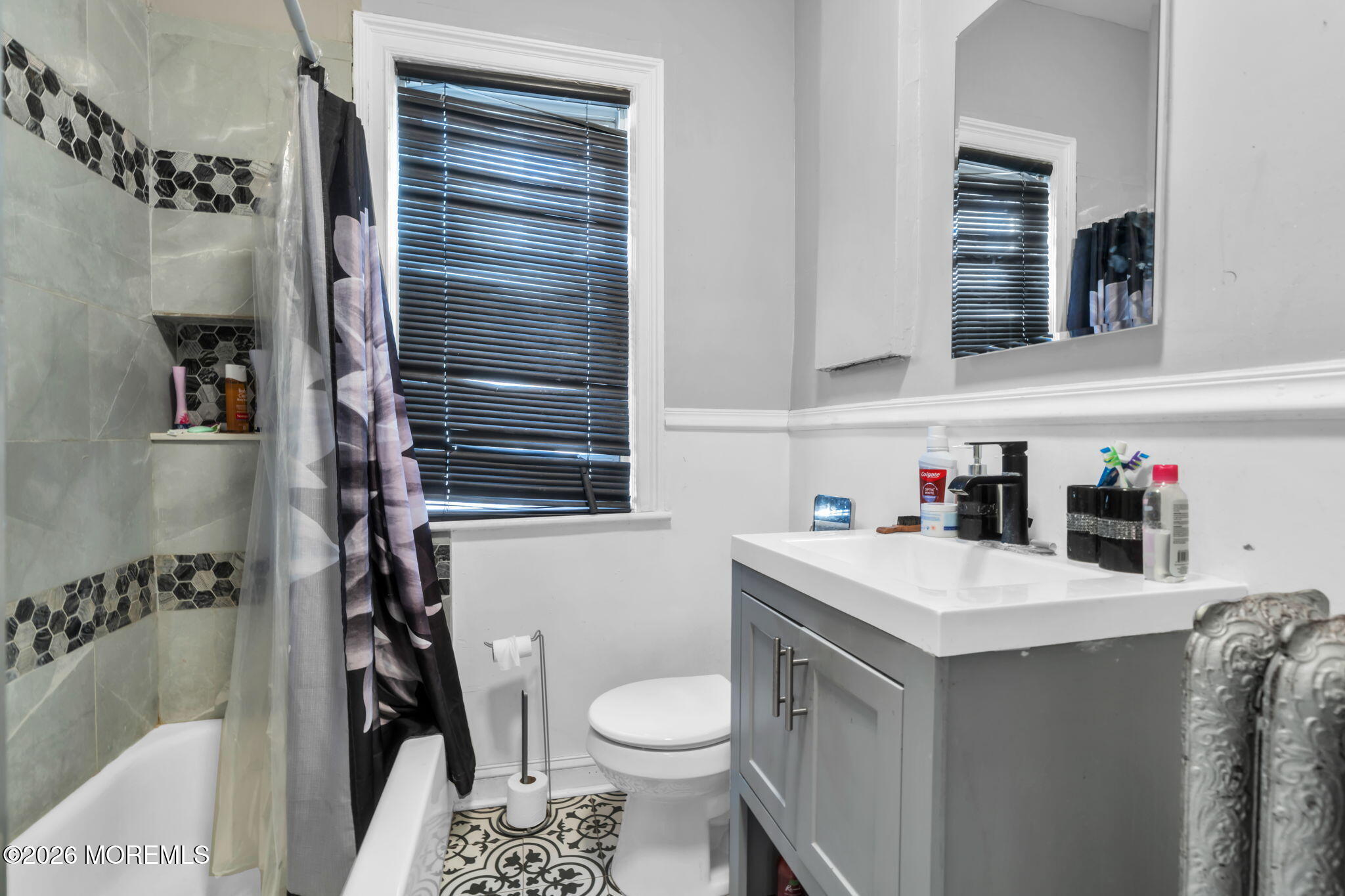 296-298 N Park Street East Orange NJ 07017