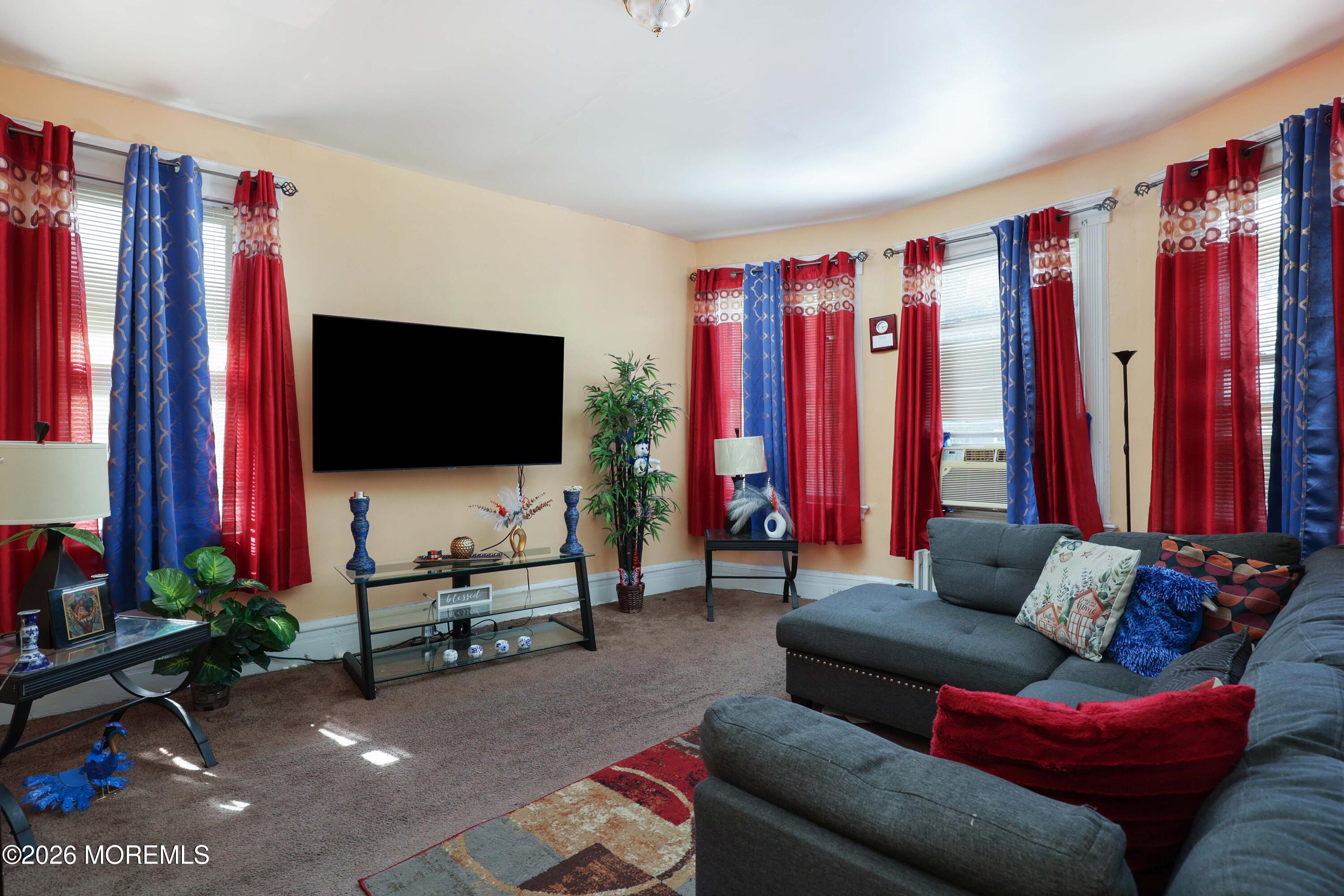 92 Chestnut Street East Orange NJ 07018