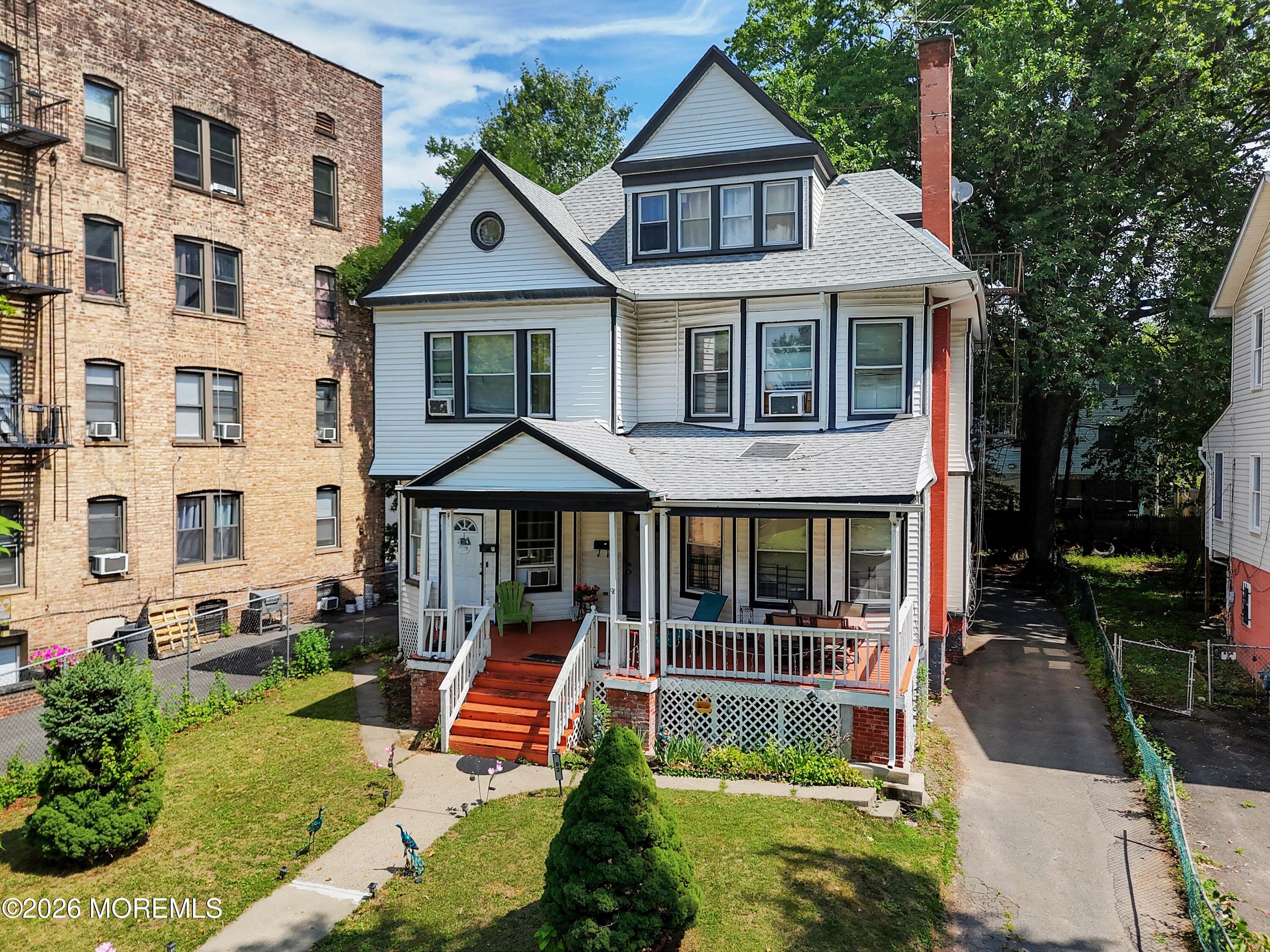92 Chestnut Street East Orange NJ 07018