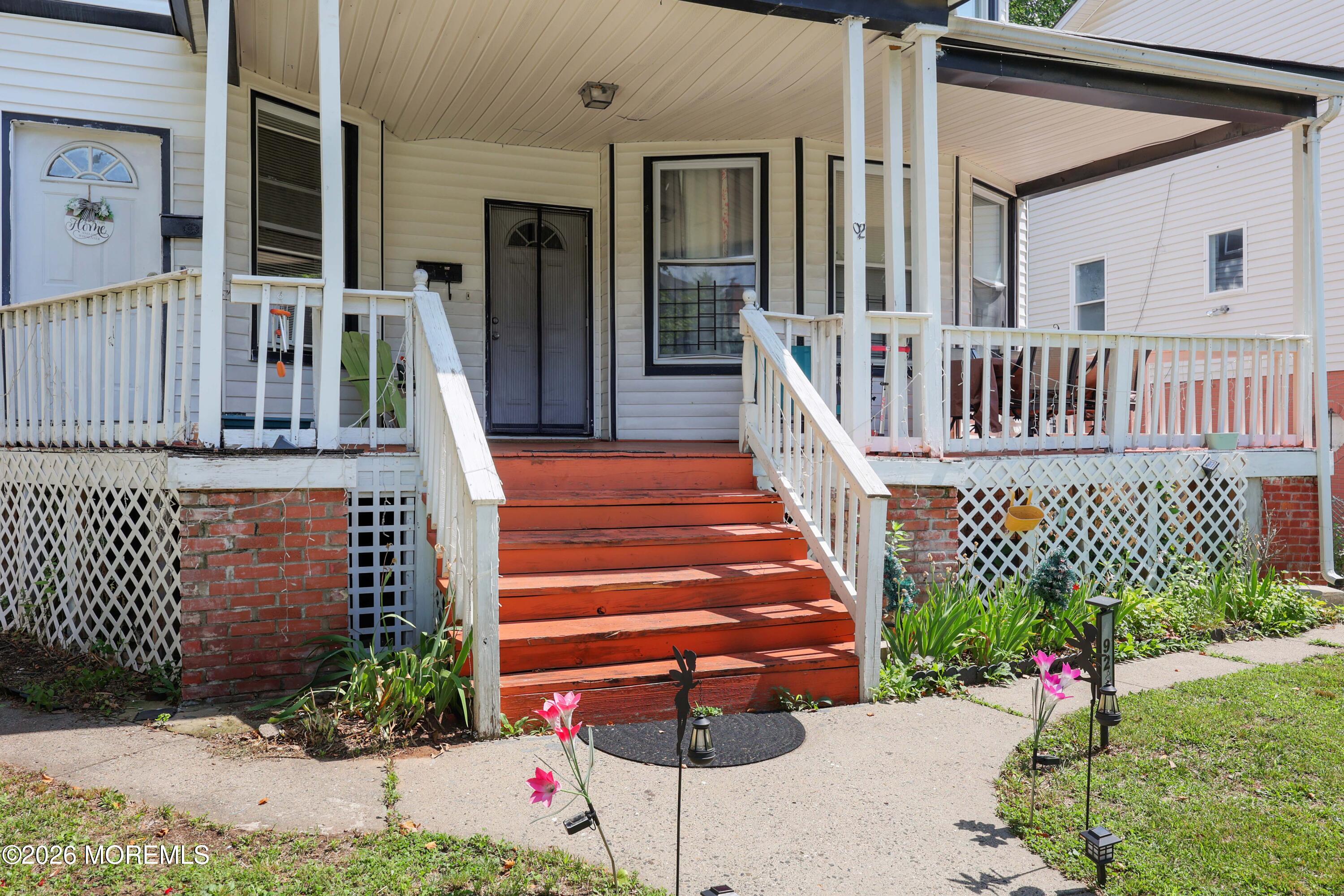 92 Chestnut Street East Orange NJ 07018