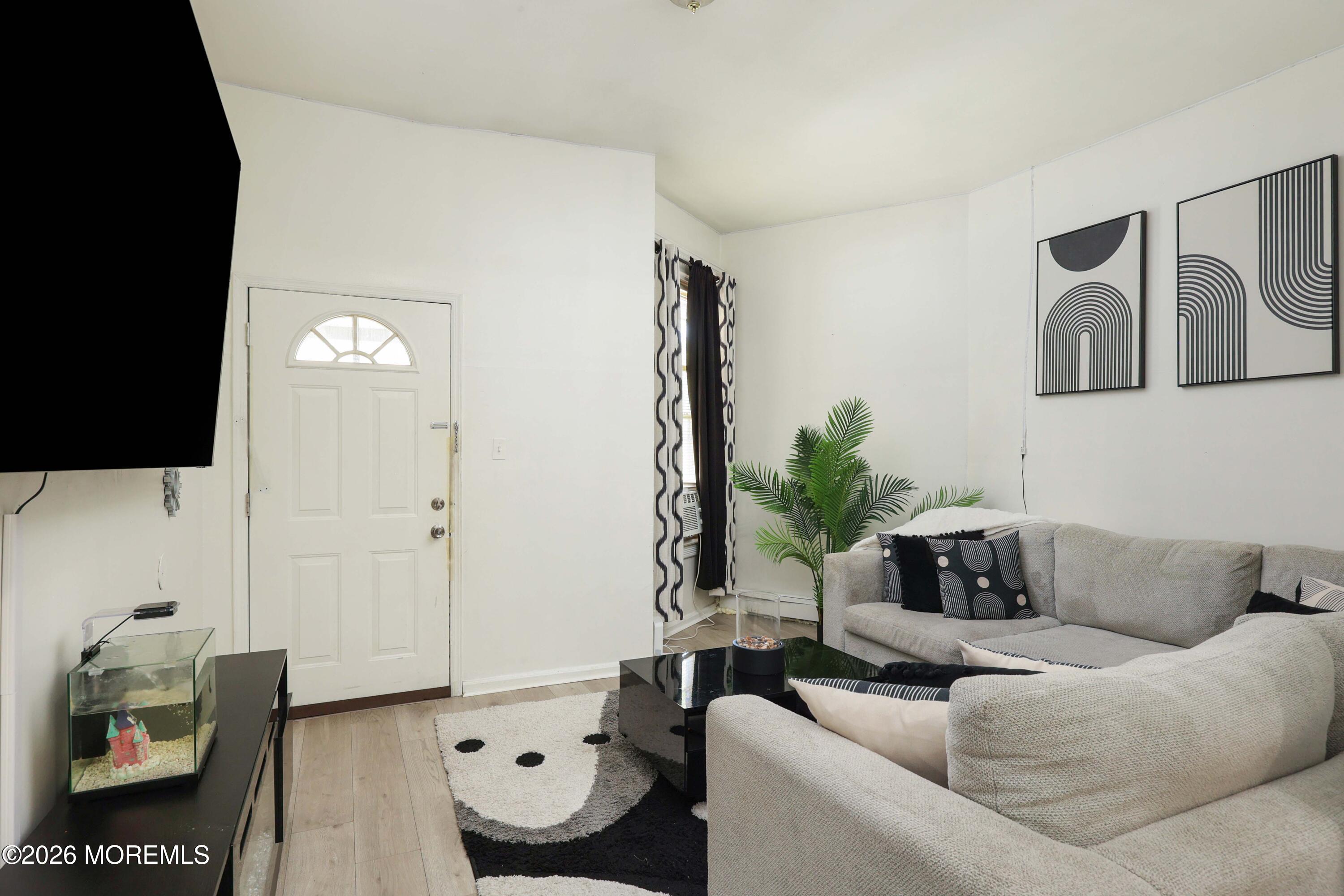 92 Chestnut Street East Orange NJ 07018