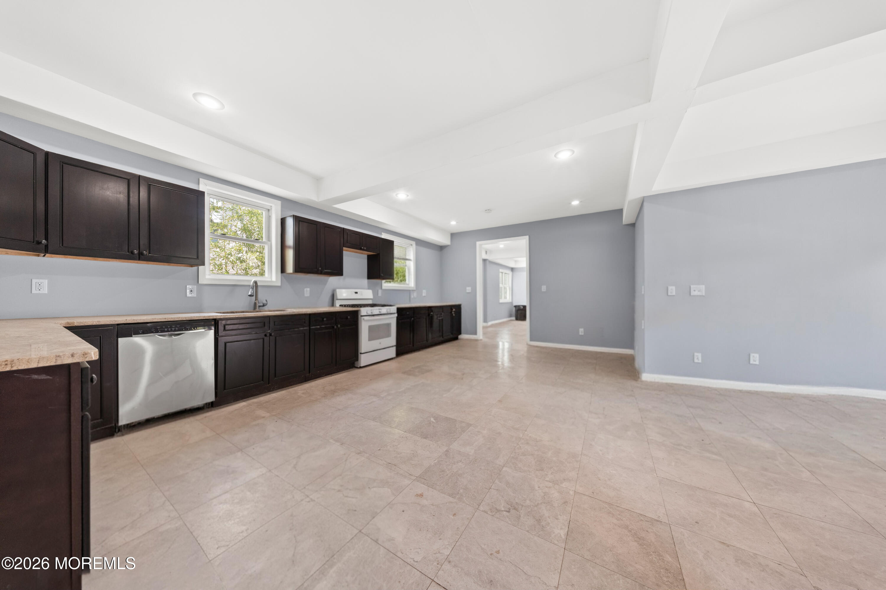 700-702 Park Avenue Elizabeth NJ 07208