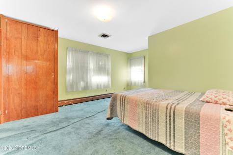 335 Maple Place Keyport NJ 07735