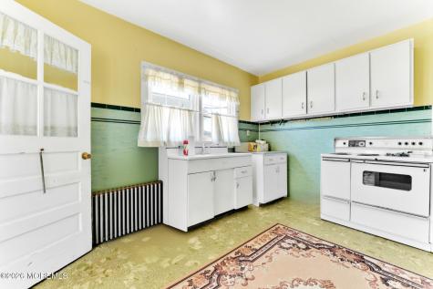 335 Maple Place Keyport NJ 07735