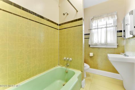 335 Maple Place Keyport NJ 07735
