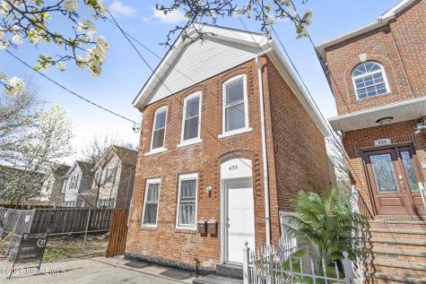 435 S 17th Street Newark NJ 07103