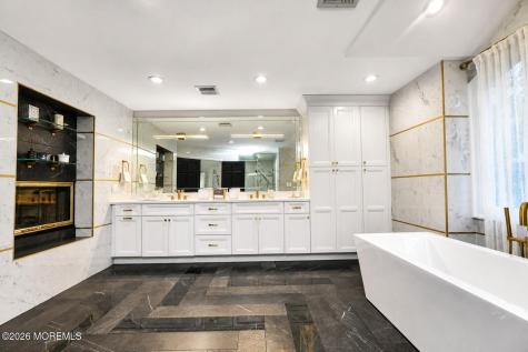 5 Grand Court Colts Neck NJ 07722