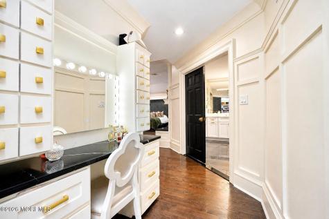5 Grand Court Colts Neck NJ 07722