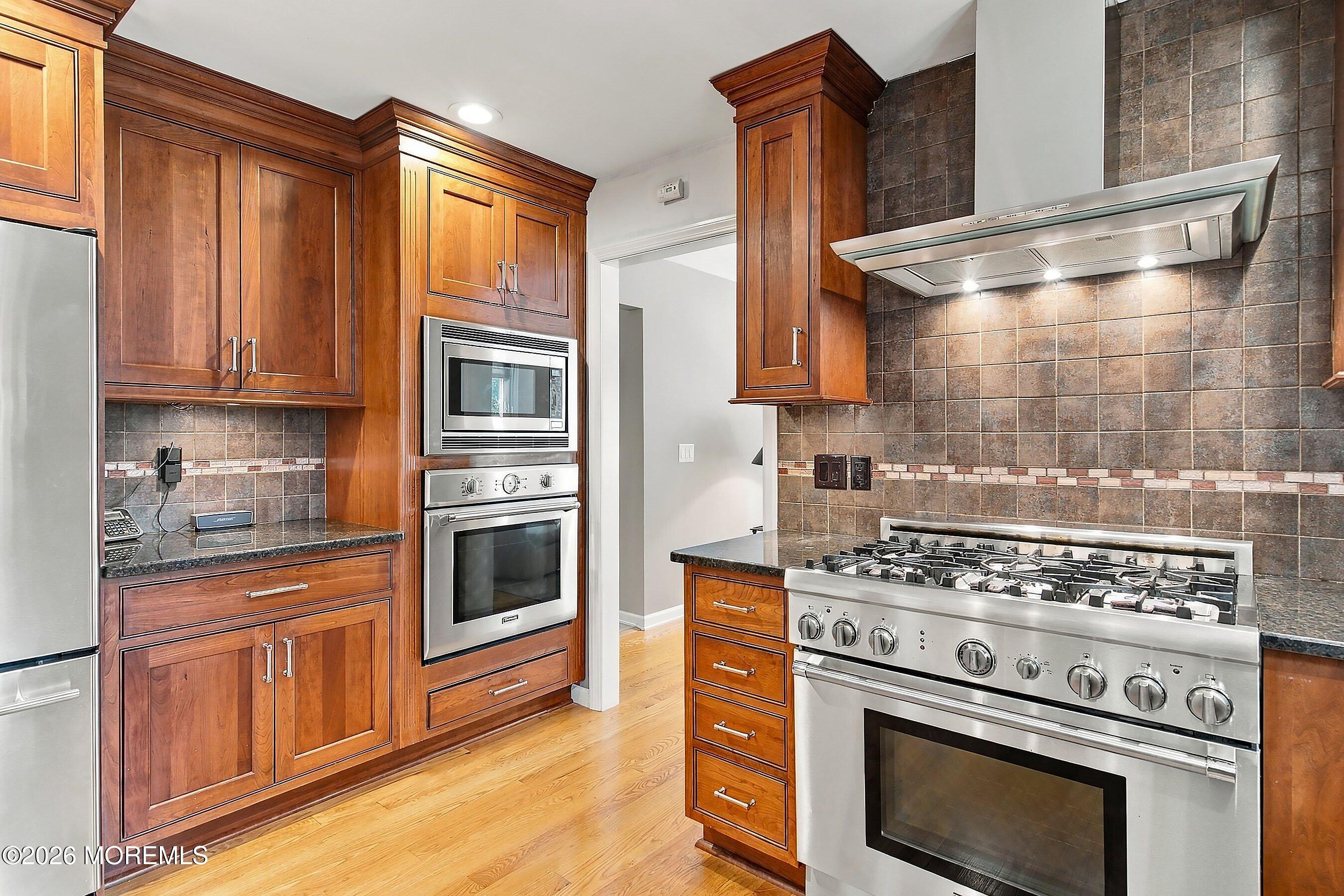 41 Hillyer Circle Middletown NJ 07748