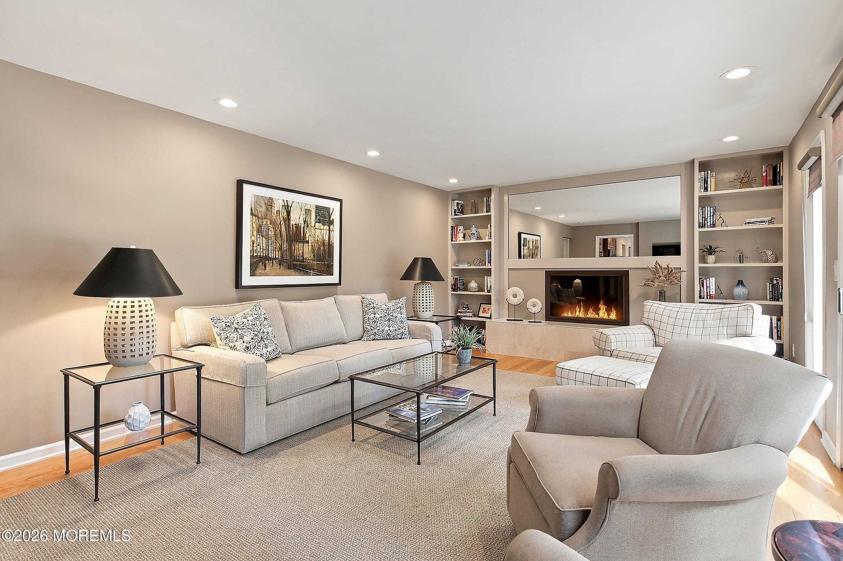 41 Hillyer Circle Middletown NJ 07748