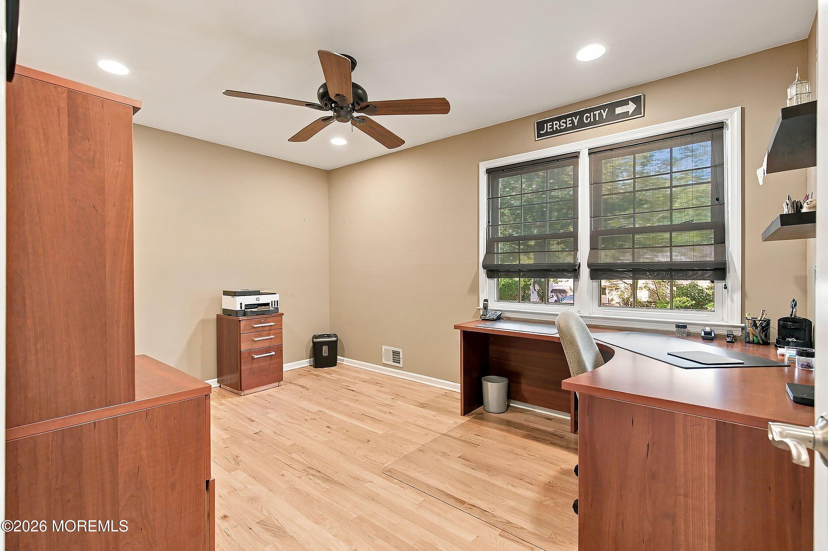 41 Hillyer Circle Middletown NJ 07748