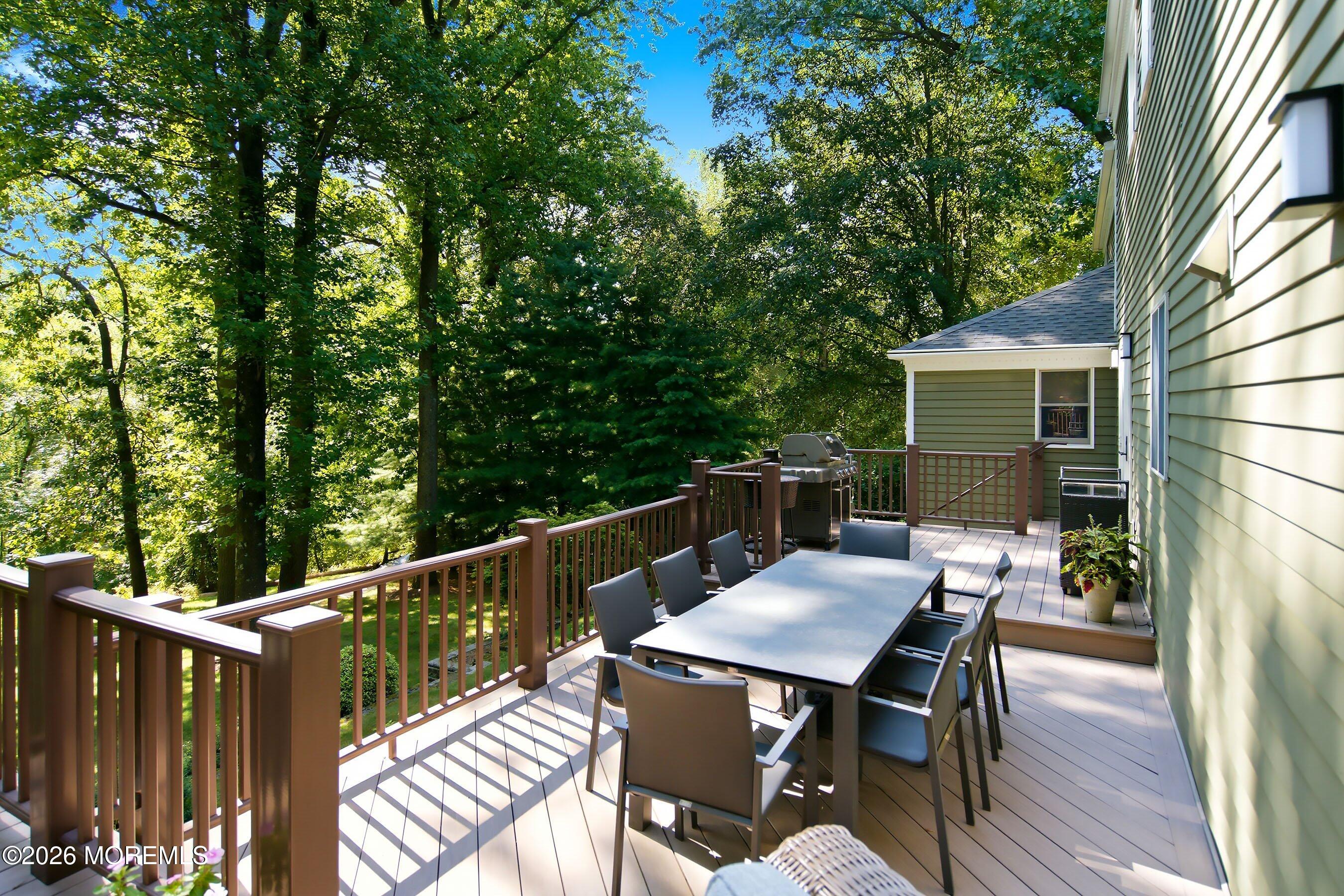41 Hillyer Circle Middletown NJ 07748