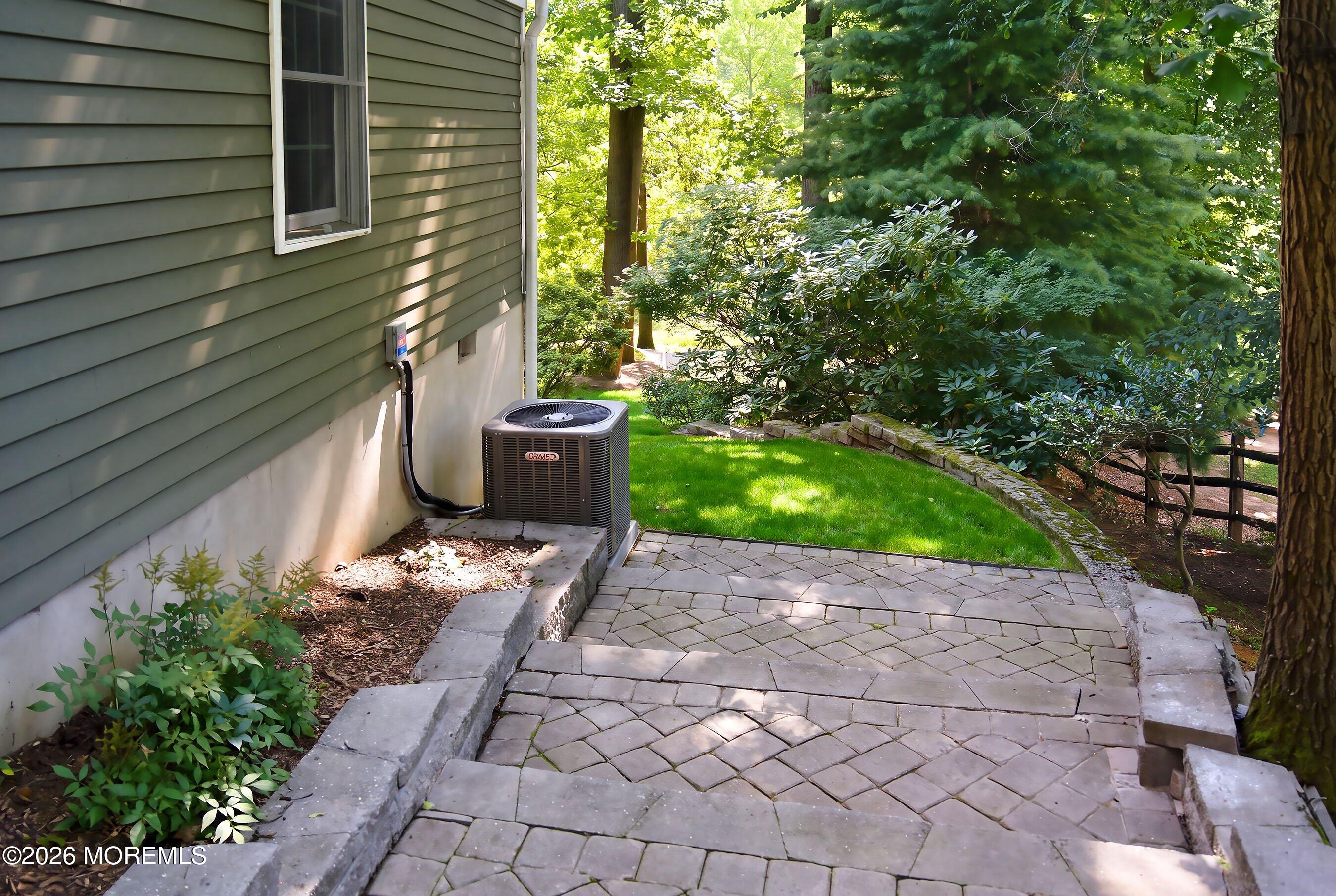 41 Hillyer Circle Middletown NJ 07748