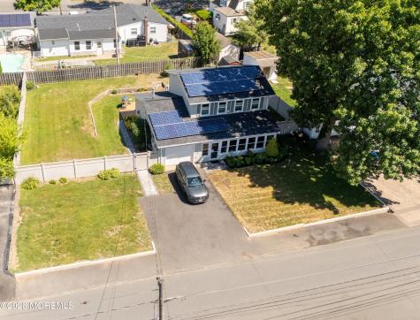 40 Pomona Boulevard Keyport NJ 07735