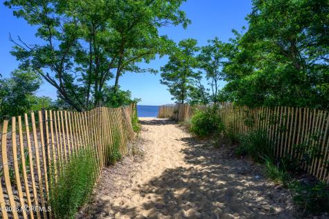 40 Pomona Boulevard Keyport NJ 07735