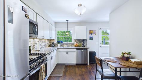 27 Rockland Road Ewing NJ 08638