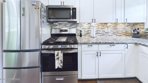 27 Rockland Road Ewing NJ 08638