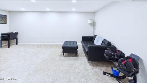 27 Rockland Road Ewing NJ 08638