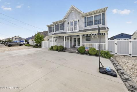 378 Bayview Avenue Bayville NJ 08721