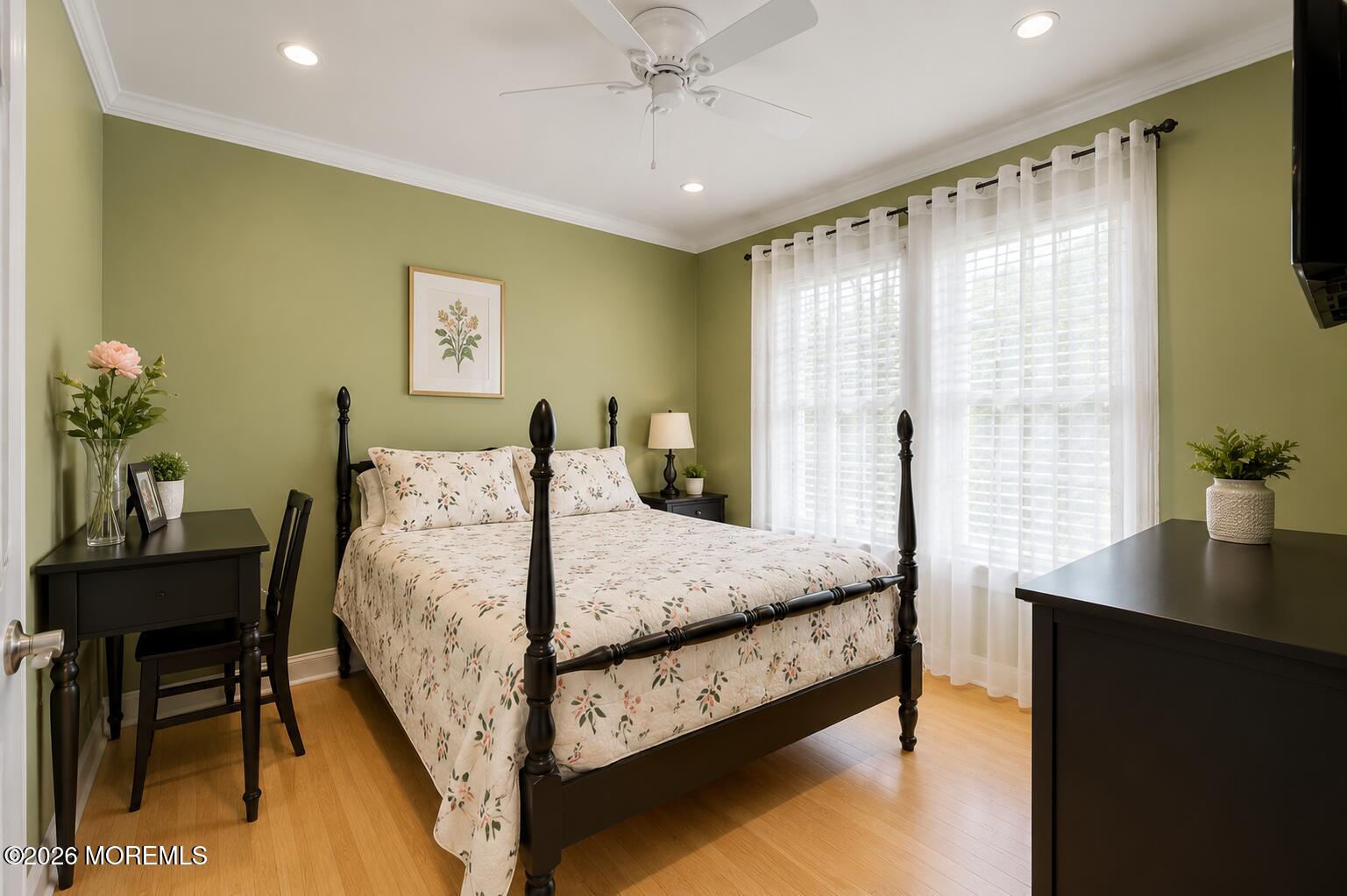 653 Neptune Avenue Beachwood NJ 08722