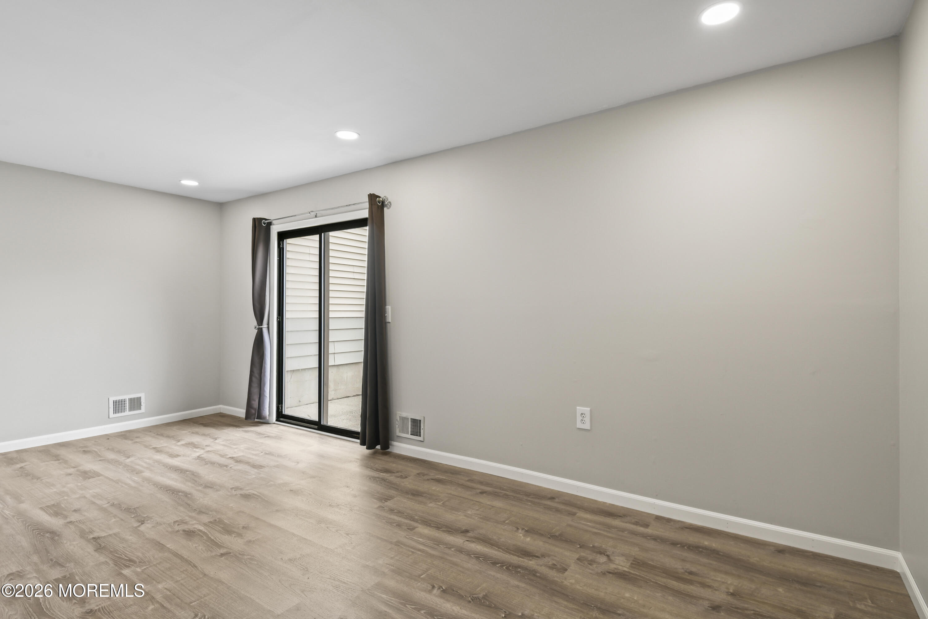 807 Ivy Court Jackson NJ 08527