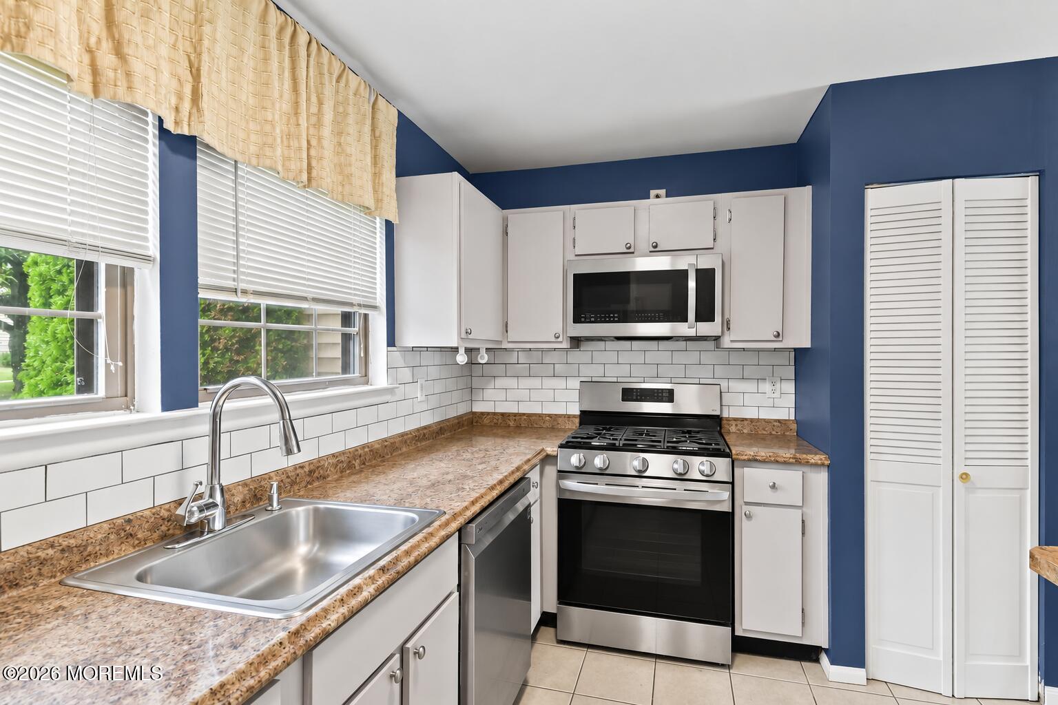 807 Ivy Court Jackson NJ 08527