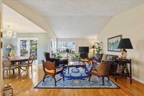 5 Wingate Court Monroe NJ 08831
