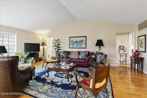 5 Wingate Court Monroe NJ 08831