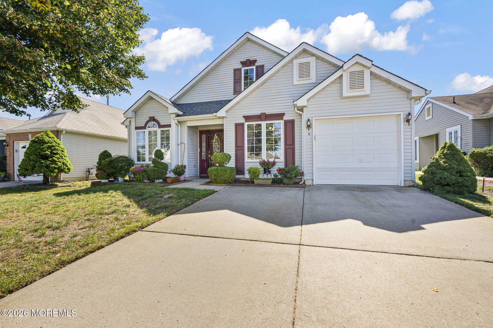 5 Grosunor Court Jackson NJ 08527