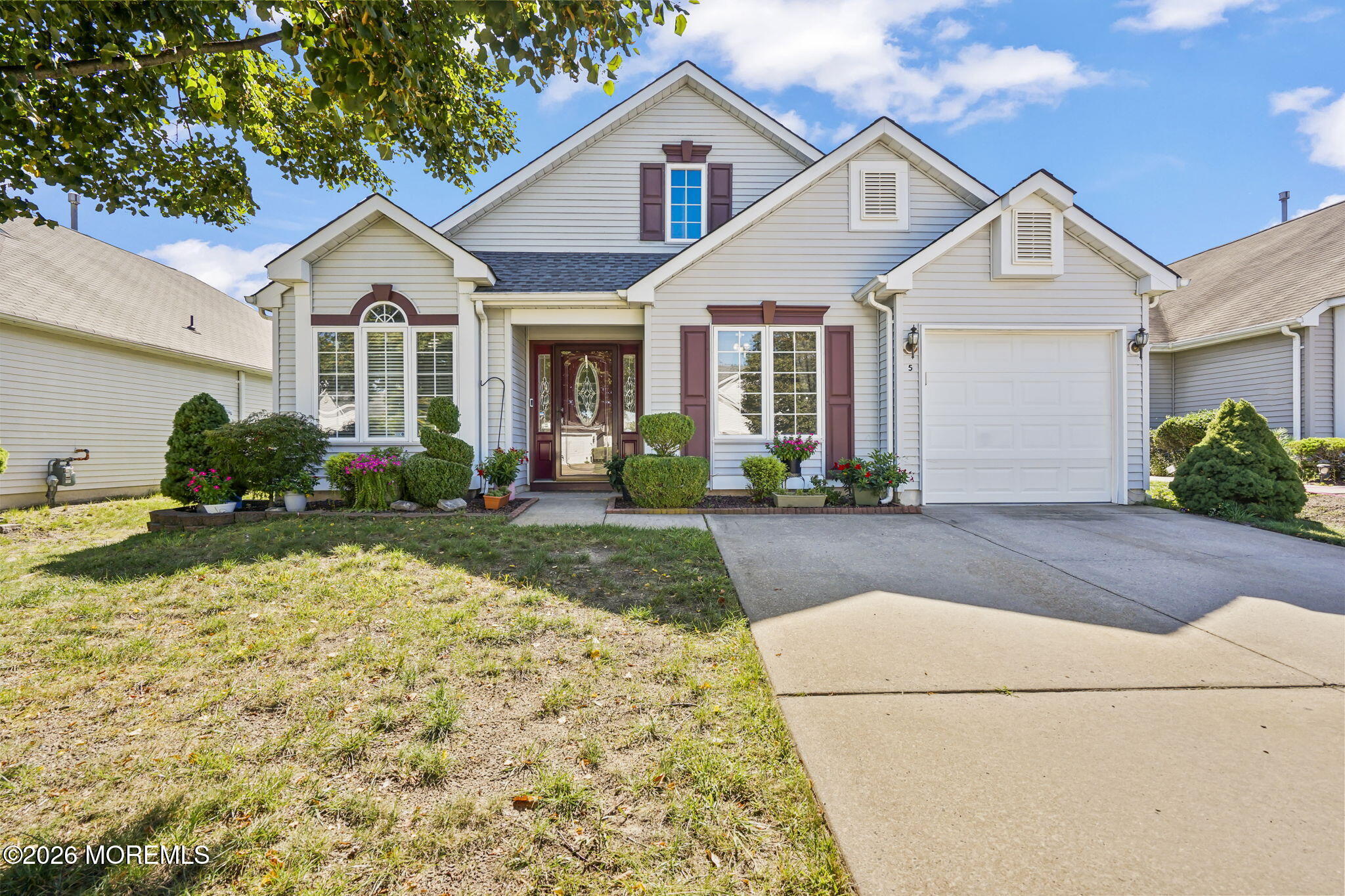 5 Grosunor Court Jackson NJ 08527