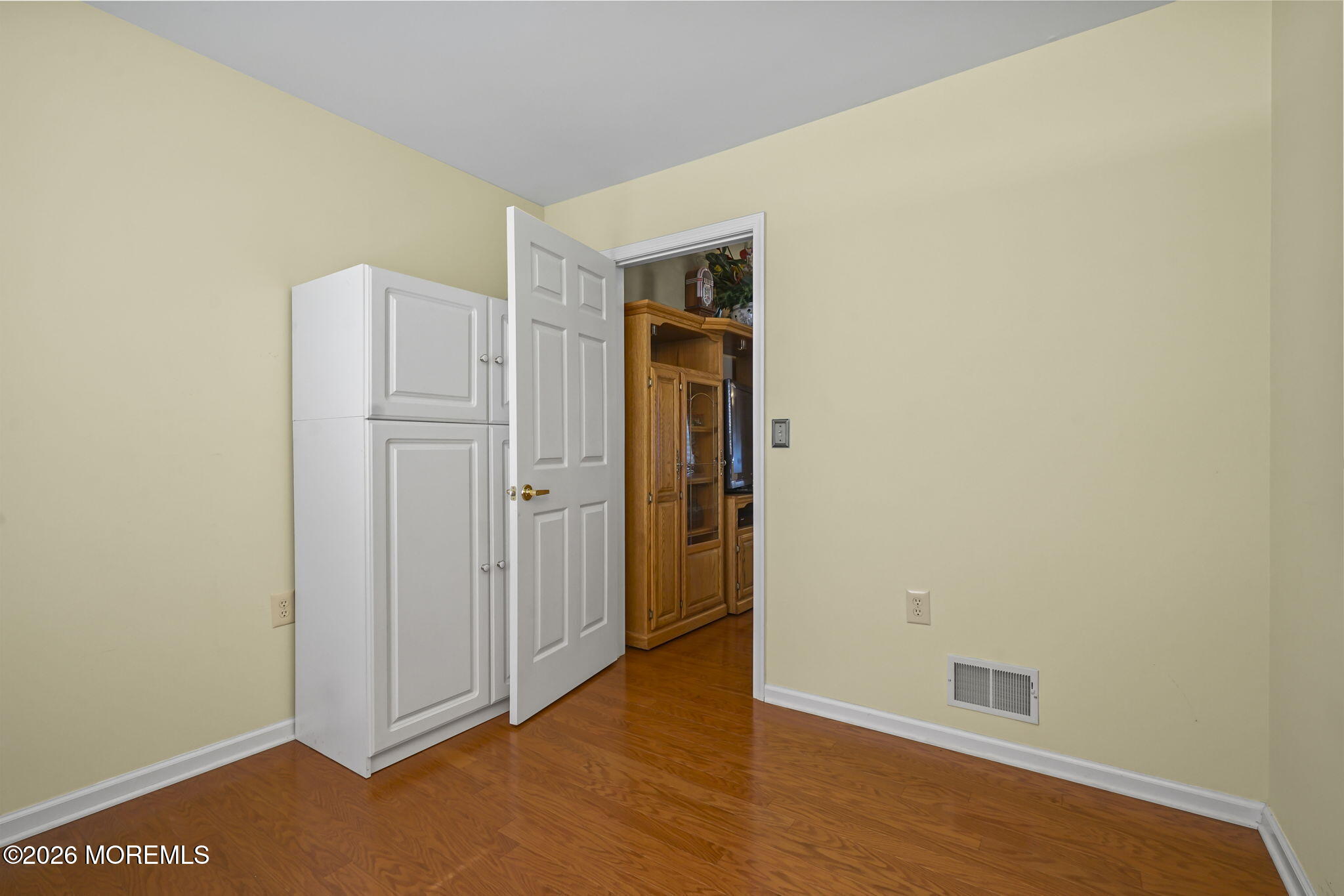 5 Grosunor Court Jackson NJ 08527