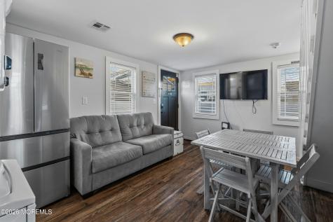 313 Grant Avenue Seaside Heights NJ 08751