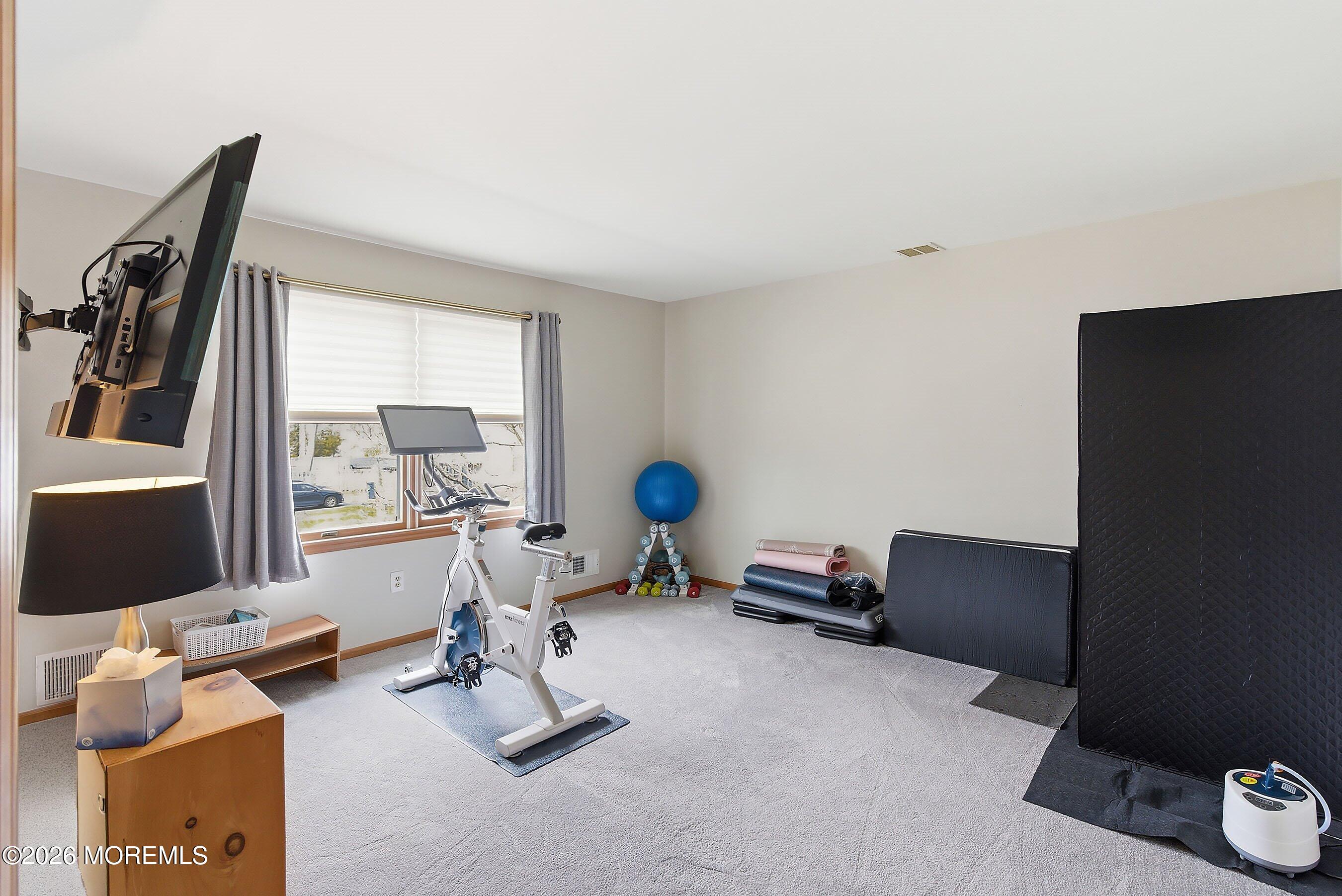 19 Shasta Lane Toms River NJ 08753
