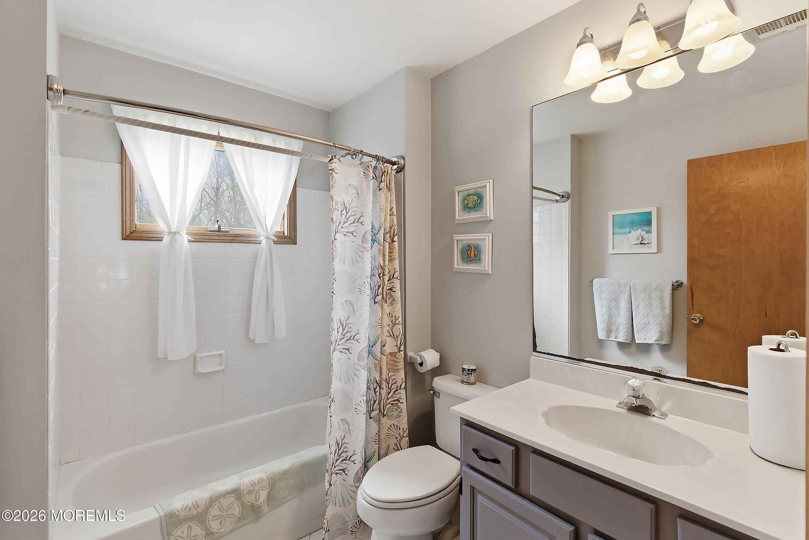 19 Shasta Lane Toms River NJ 08753