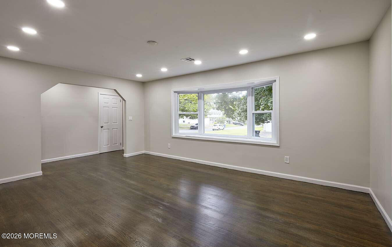 560 Garrett Hill Boulevard Belford NJ 07718