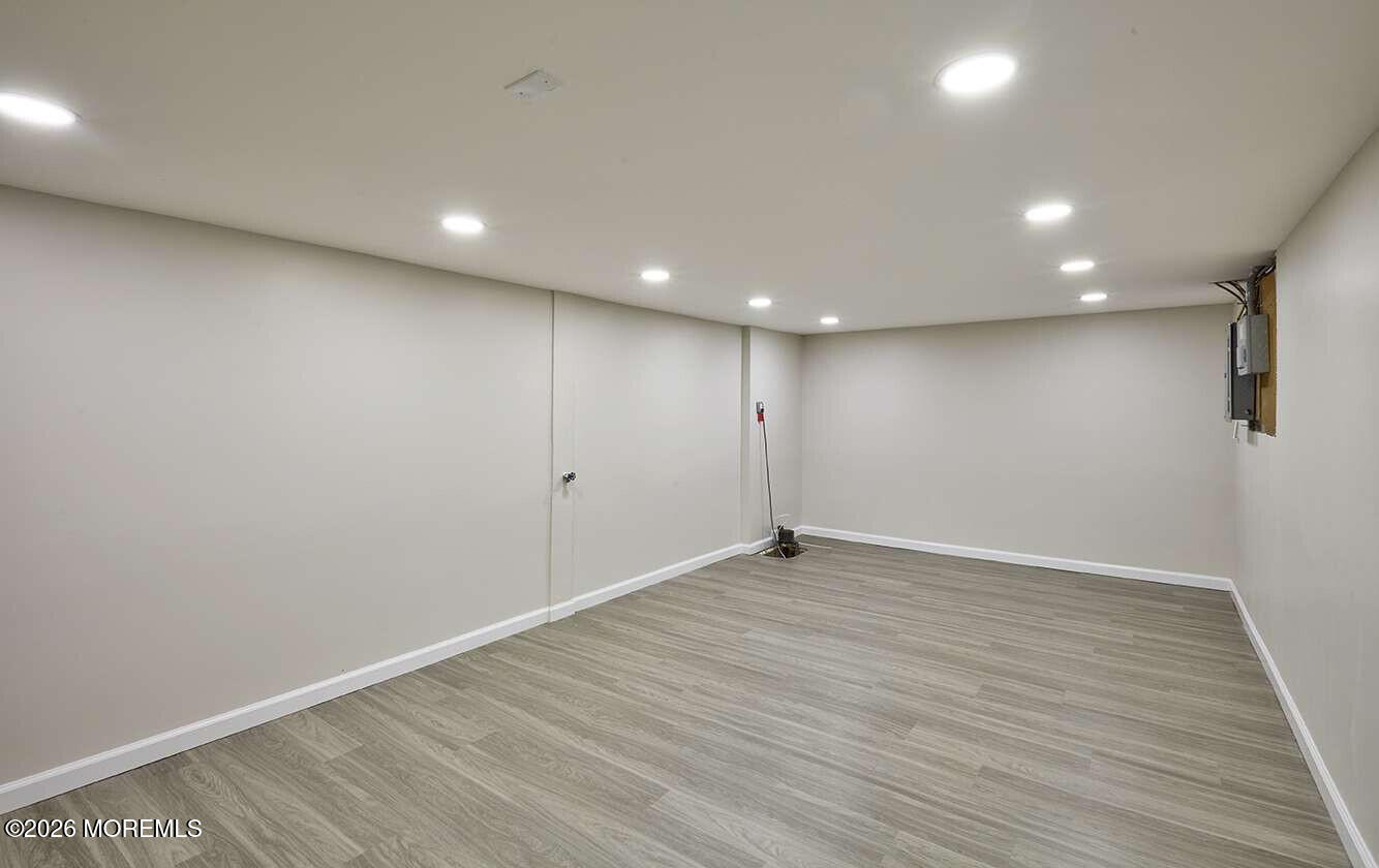 560 Garrett Hill Boulevard Belford NJ 07718
