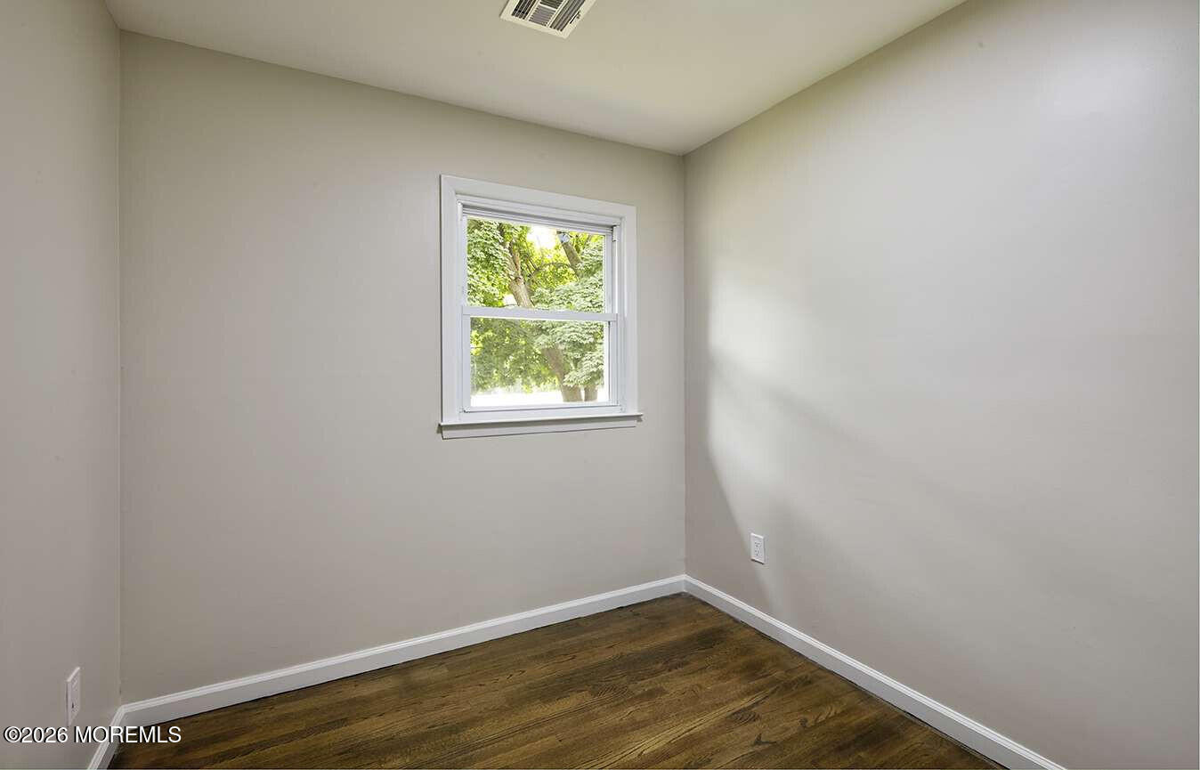 560 Garrett Hill Boulevard Belford NJ 07718