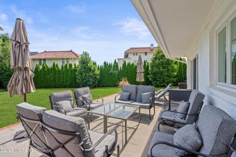 127 Cedar Avenue Allenhurst NJ 07711