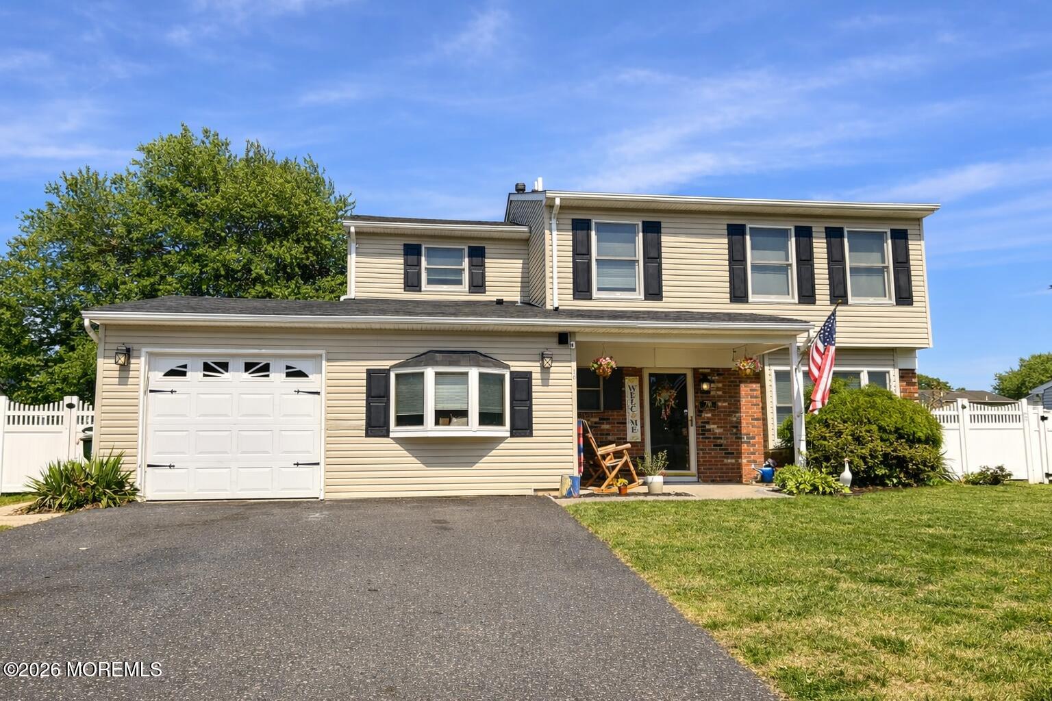 Howell NJ, 70 Starlight Road