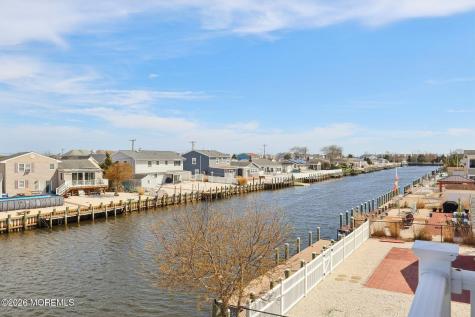 232 Montclair Road S Barnegat NJ 08005