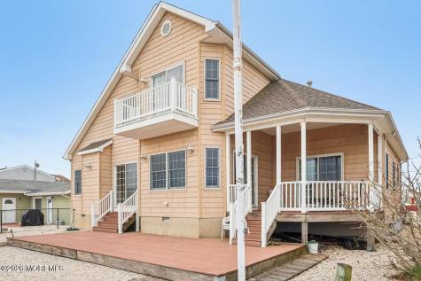 232 Montclair Road S Barnegat NJ 08005