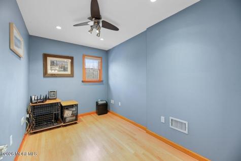 12 White Oak Lane Little Egg Harbor NJ 08087