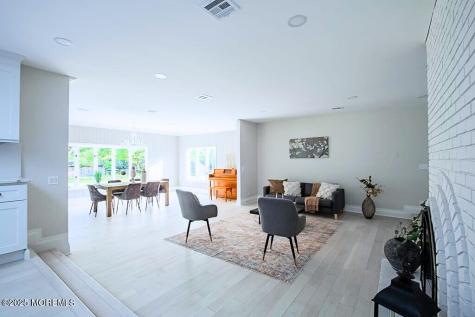 8 Olden Court Colts Neck NJ 07722