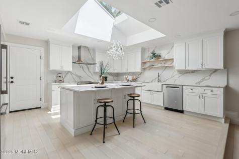 8 Olden Court Colts Neck NJ 07722