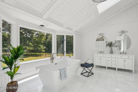 8 Olden Court Colts Neck NJ 07722